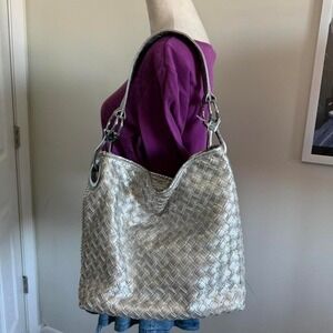 Y2K Silver woven leather shoulder bag with silver hardware